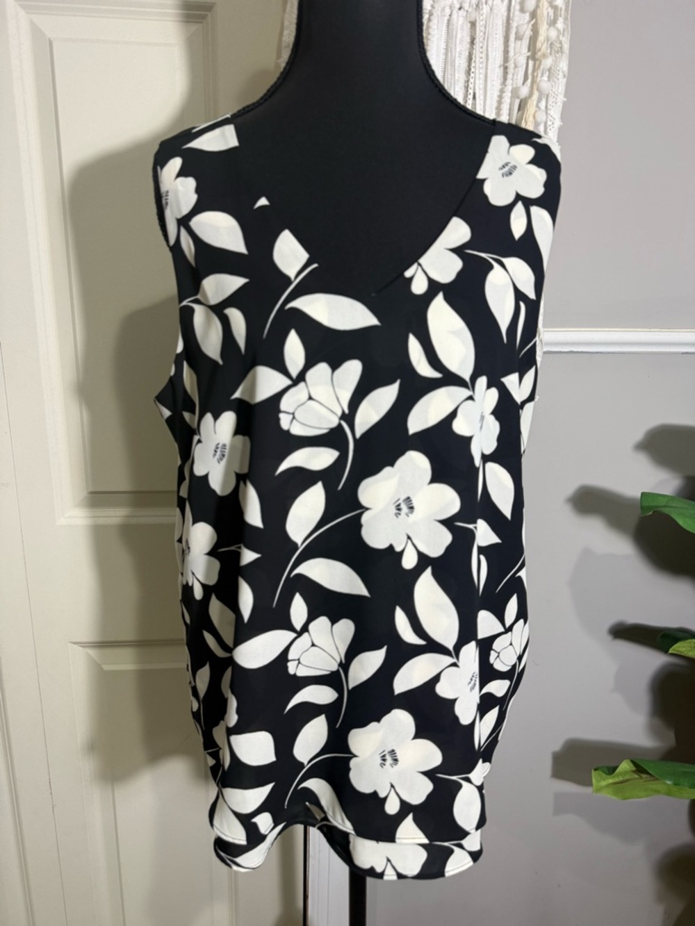 Ann Taylor Black and White Striped Floral Top